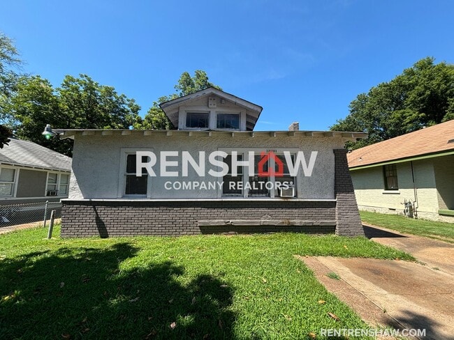 Photo - INCENTIVE: $99 Move in Special with Approv...