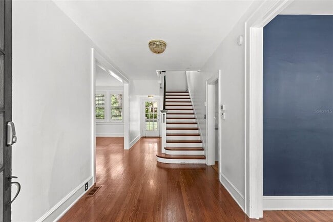 Photo - 418 Jasmine Way