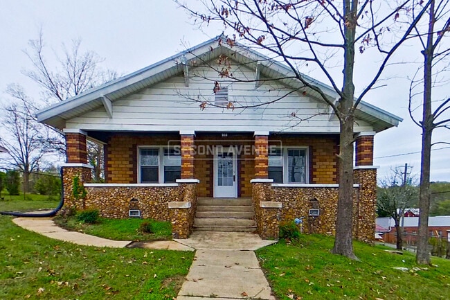 Building Photo - 916 Indiana St