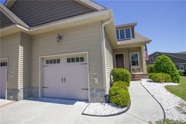 Photo - 133 Cypress Cir