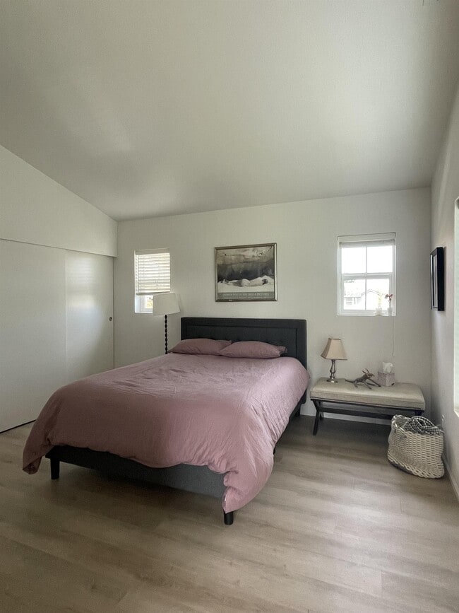 Photo - 1635 Hamlet Ln