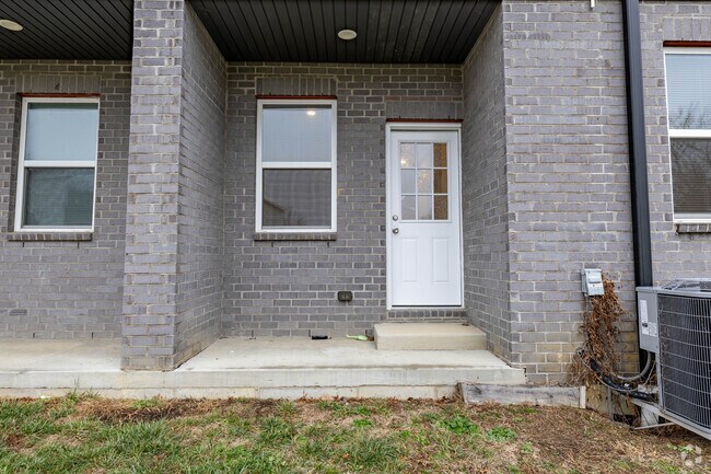 1BR, 1BA - 800SF - Patio