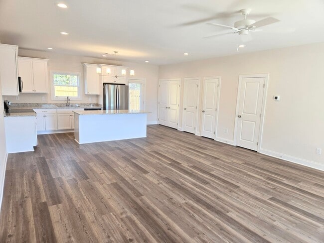 Photo - 3/2.5 Luxury Townhome Now Available!