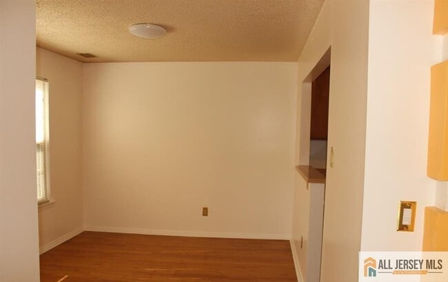 Photo - 49 Tanglewood Ct