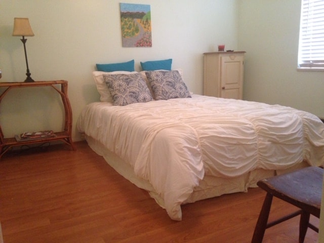 Large BR with huge closet, ceiling fan. - 224 Hopi Ave