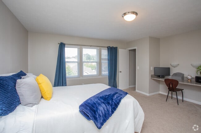 3HAB, 3BA - 1205SF - Logan Square