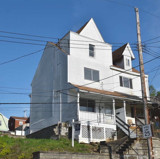 Building Photo - 4229 Haldane St Rental