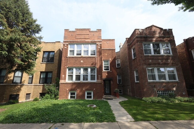 Photo - 5653 N Talman Ave Unidad 1