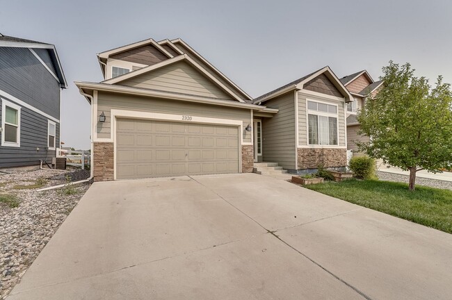 Building Photo - Beautiful 4 bed 3.5 Bath House in NE Fort Collins!