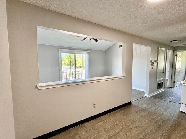 Photo - Creekside Lane Apartments