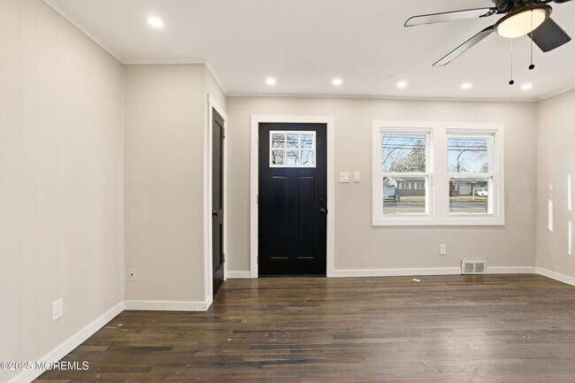 Photo - 22 Oak Ridge Pkwy