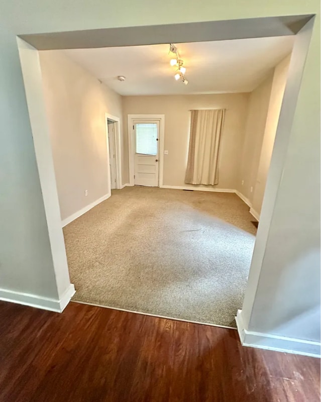 Building Photo - 2044 W 11th St Rental