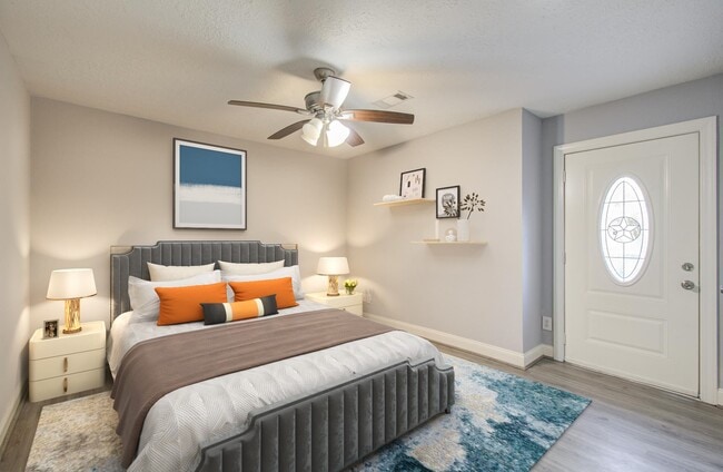 Photo - 590 River Plantation Dr