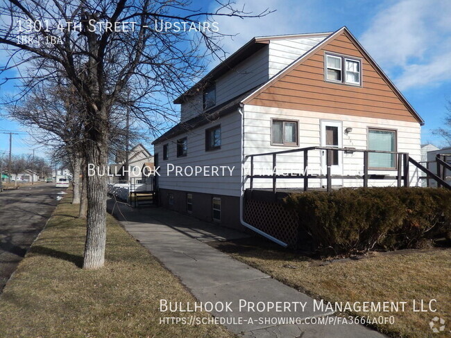 Building Photo - 1 bedroom apartment Unit Upstairs