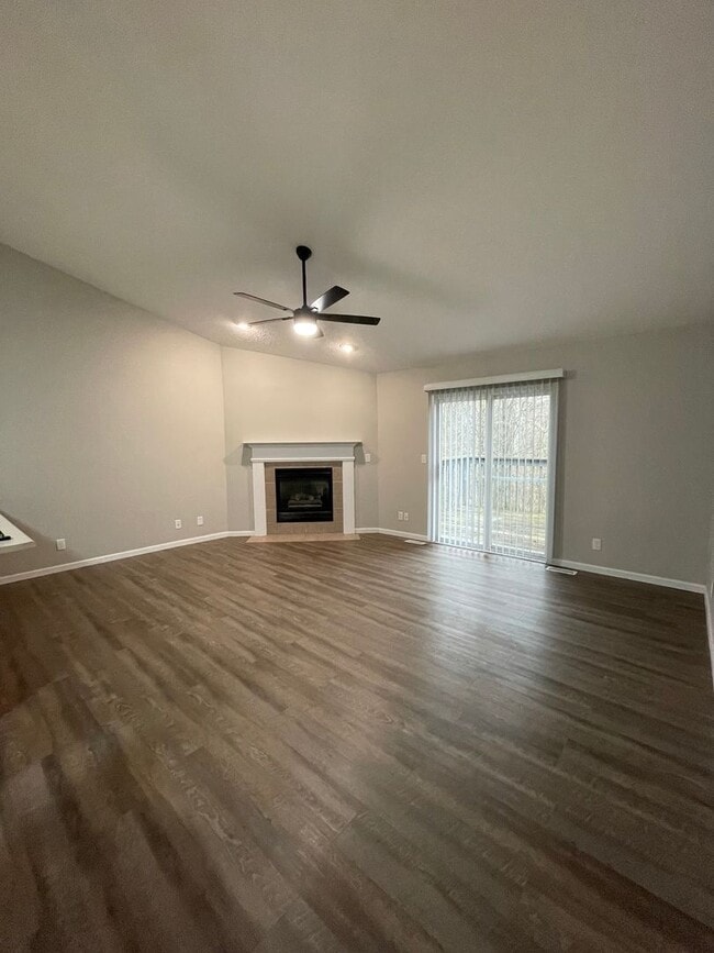 Photo - 3624-3626 Thornhill Circle W-TBROS Unit 3624 Thornhill Circle W