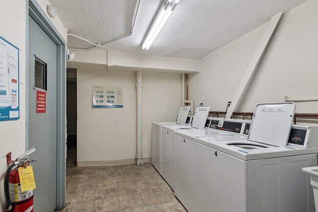 Photo - 239 Kelton St Unit 42