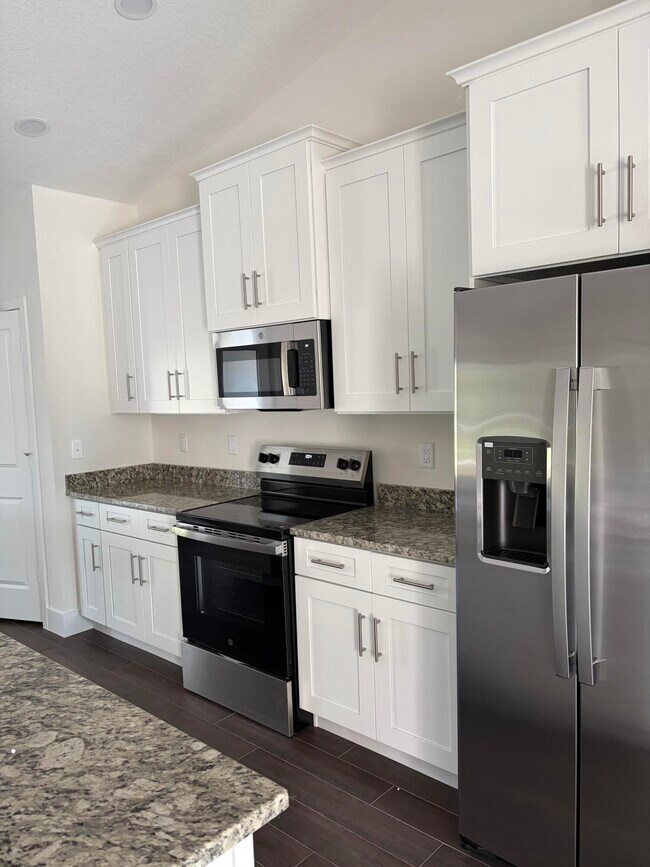 Photo - 3901 N 147 Ave