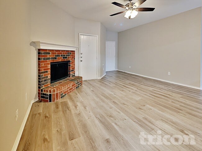 Photo - 1320 Cleardale Dr
