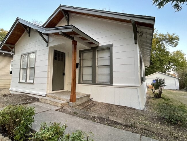 Photo - 3216 Homan Ave Casa