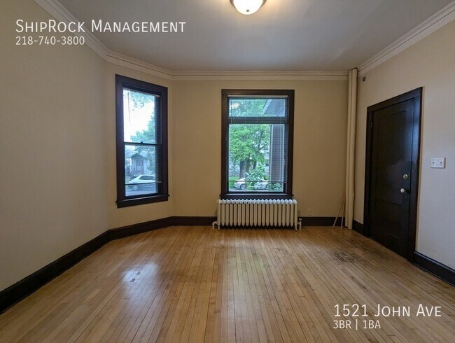 Photo - 1521 John Ave