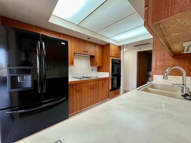 Photo - Punchbowl- Continental Plaza: Large 2BR, 2...