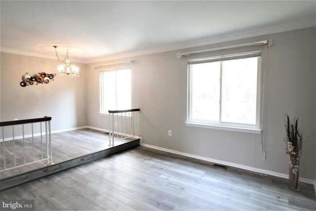 Photo - 8943 Centerway Rd