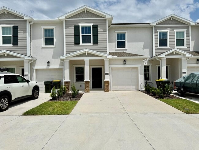 Building Photo - 2658 Armstrong Ave