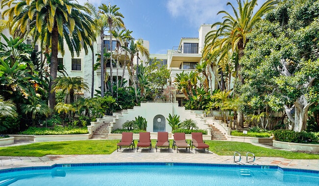 Resort-style living! - 555 Barrington