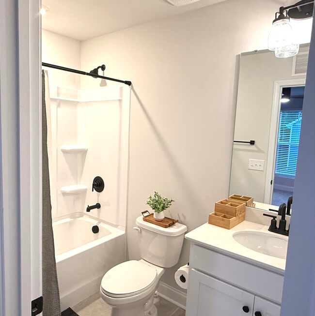 Photo - 4045 Grommet Ct