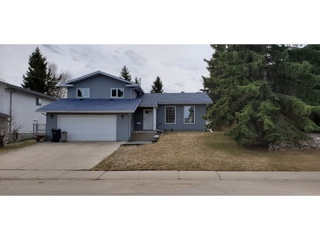 Building Photo - 2013-2012 2nd Ave