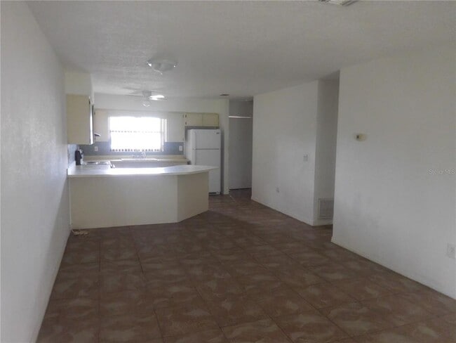 Photo - 6330 Polk St