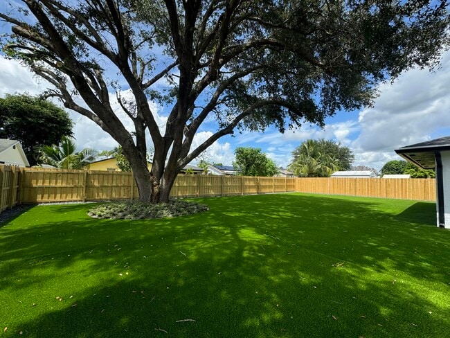 Photo - 158 Cordoba Cir