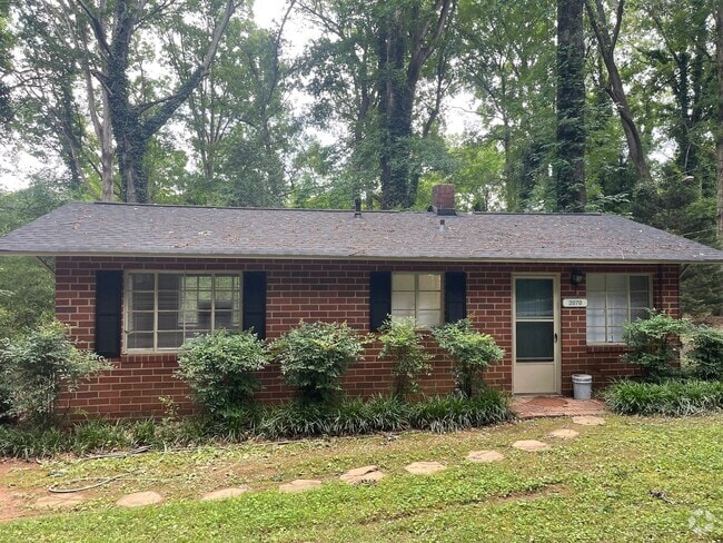 Building Photo - 1 Bedroom/ 1 Bath Cottage off Prince Avenu... Rental