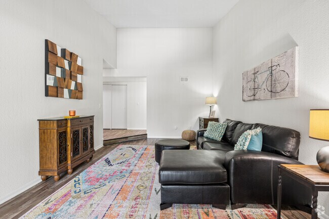 2BR, 2BA - 1,142SF - Living Room