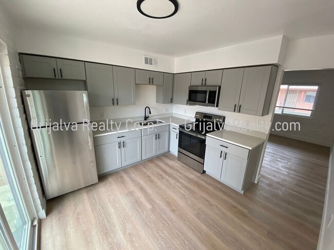 Photo - 2515 N Geronimo Ave Unit B