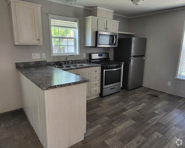 Building Photo - 2307 Aspen St Rental
