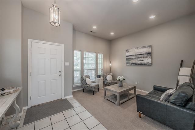 Photo - 5112 Keating St