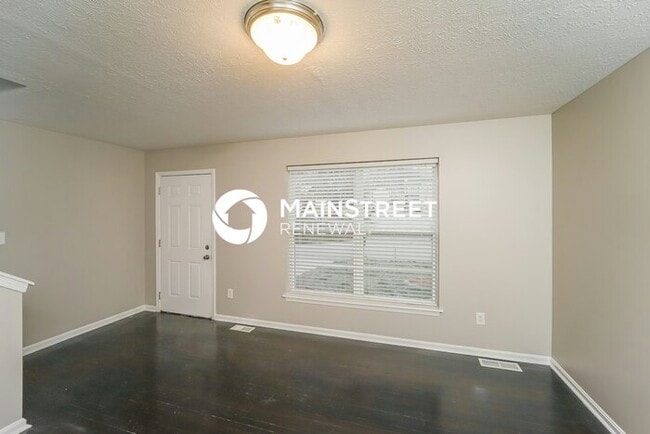 4 Bedroom Pet-Friendly Home in Louisville, KY with Main Street Renewal
