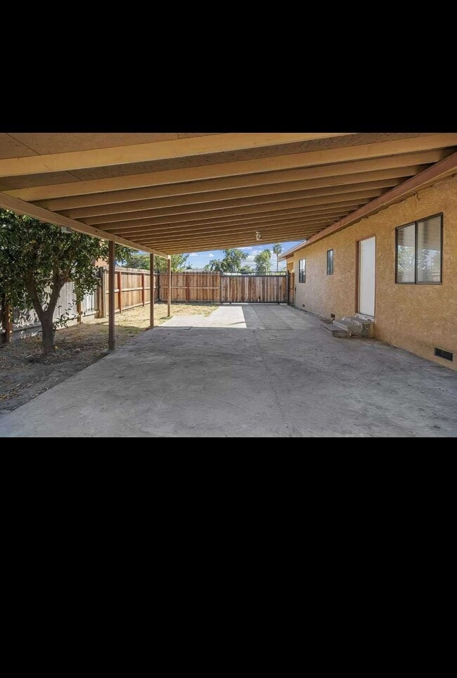 Photo - 1241 East Ave