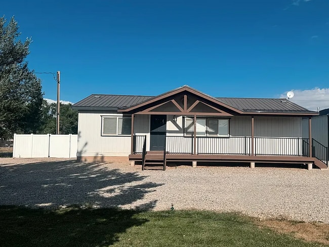 Building Photo - 5749 N 2300 W Rental