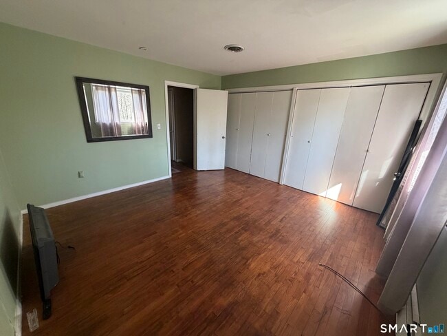 Photo - 11 Camelot Dr