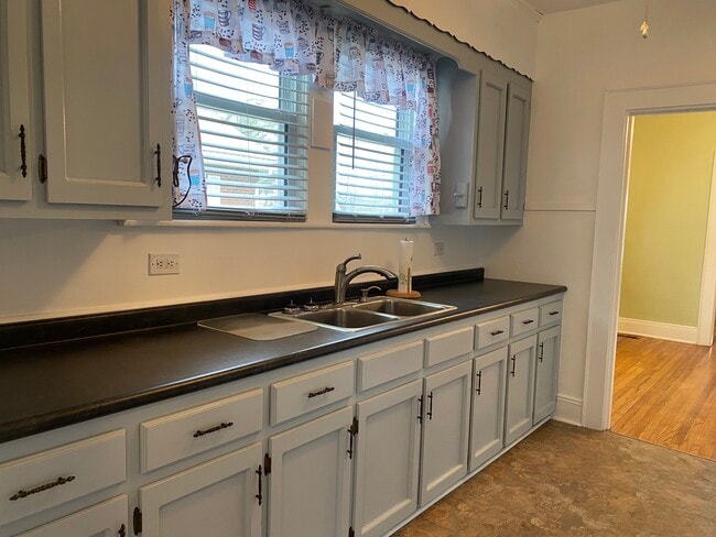 Photo - 600 Franklin St