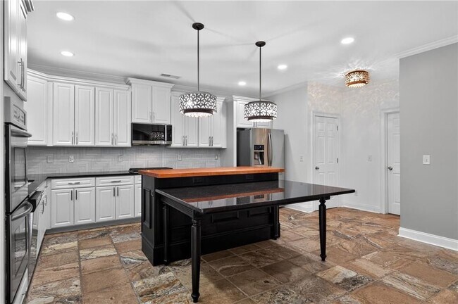 Photo - 5428 Spelman Dr