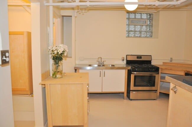 Pillsbury - Pillsbury Apartment Unit 1