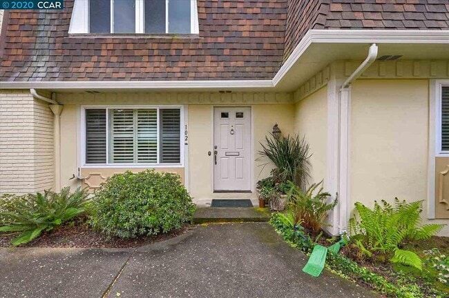 Photo - 102 Miramonte Dr Townhome