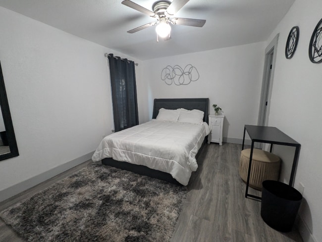 Photo - 1440 2nd Ave