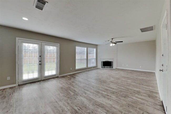 Photo - 2506 Buckminster Dr