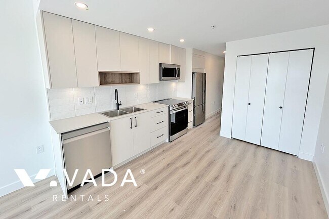 Photo - 3068 Kingsway Unité 1