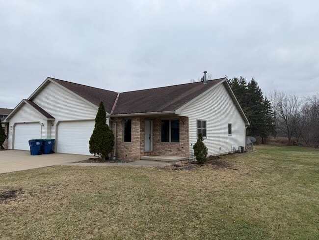 Photo - 3166 Manitowoc Rd Unit 3166 Manitowoc Road