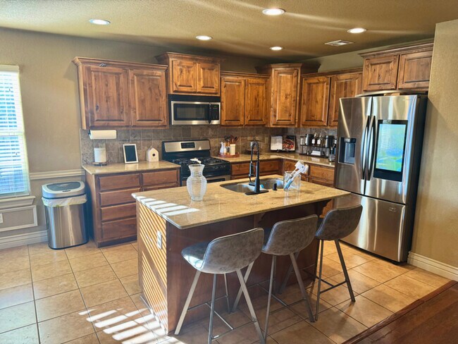 Photo - 2605 SW Joshua Ave